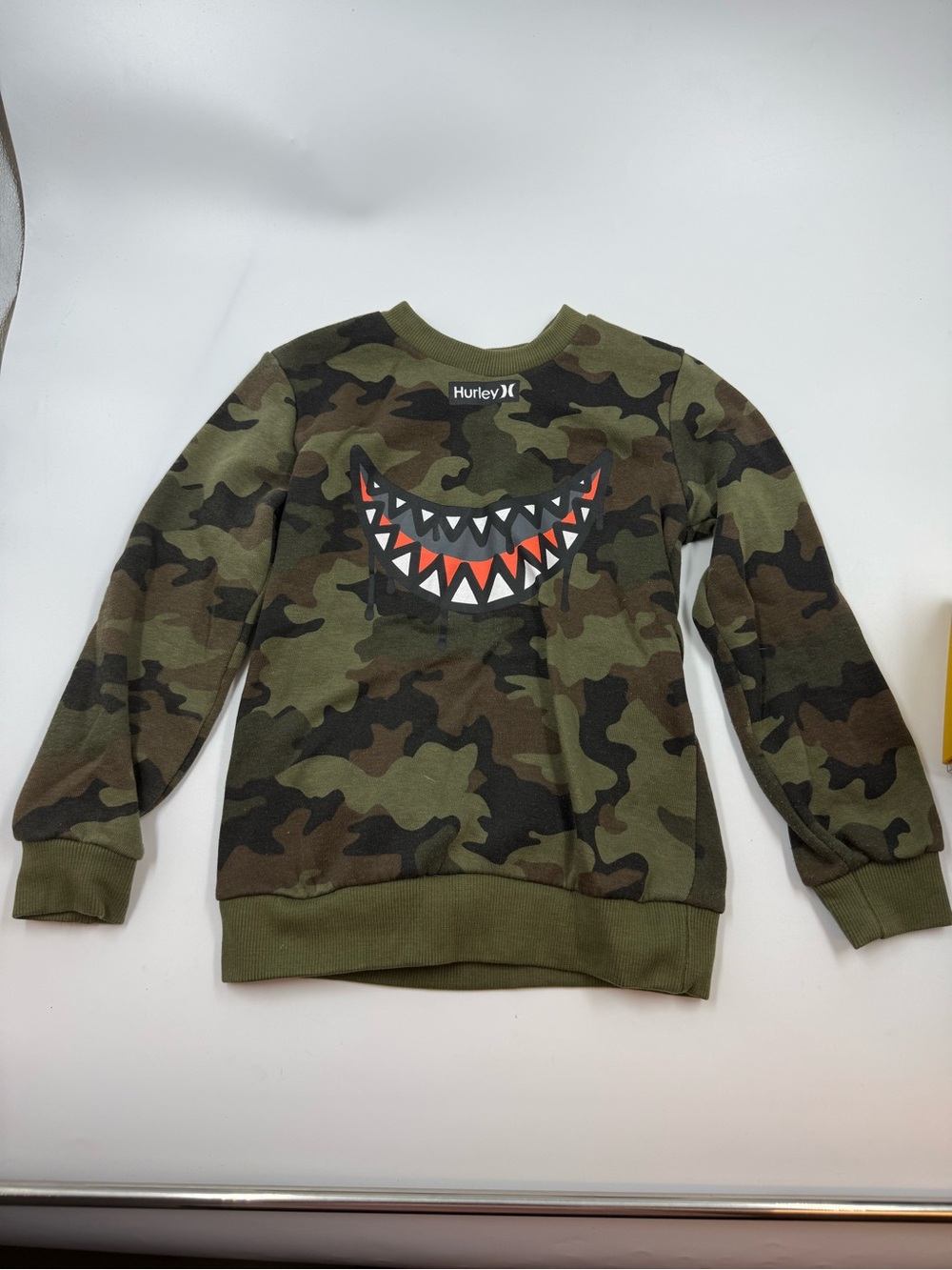Hurley Youth Crew Neck Sweater Camo Size 4
